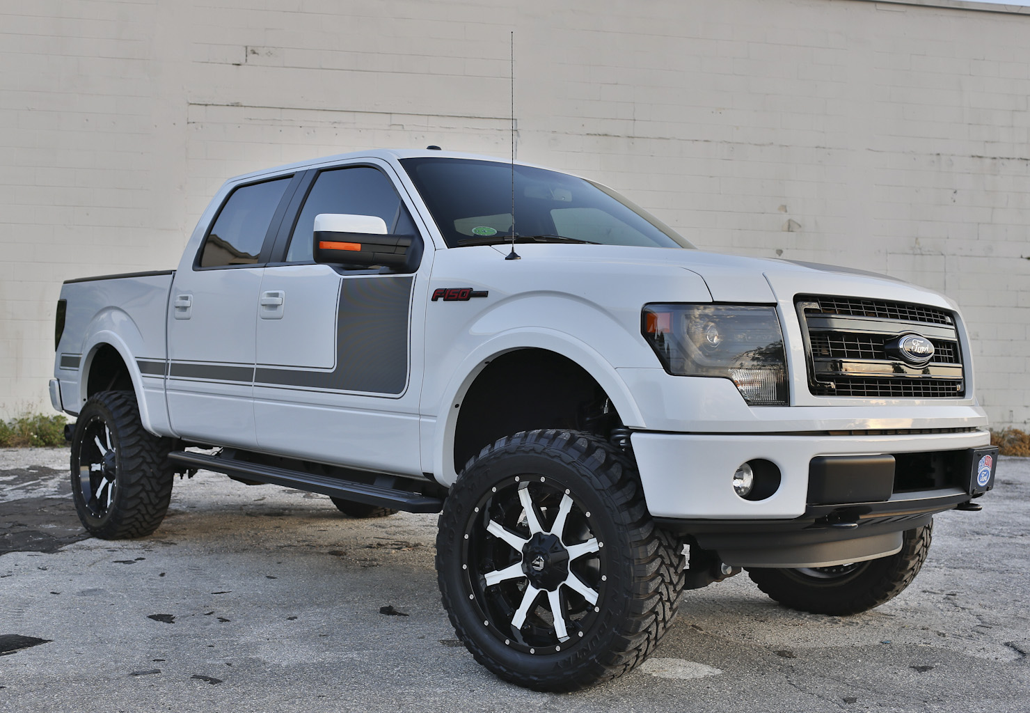 2014-ford-raptor-lifted-white-ford-f150-lifted-yukon-gifts-wallpaper