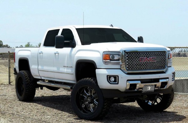 Lifted Yukon Denali HD - Off Road Wheels